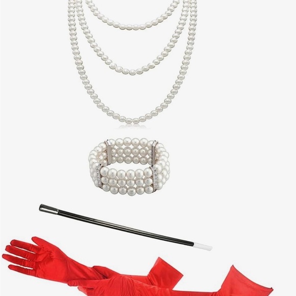 Complete Cruella Party Costume
(See description for full details) - Picture 3 of 5